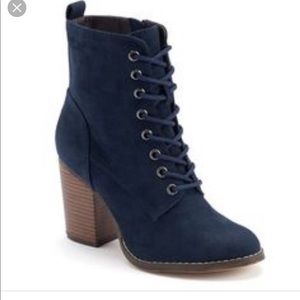 Navy lace up boots w/ heel
